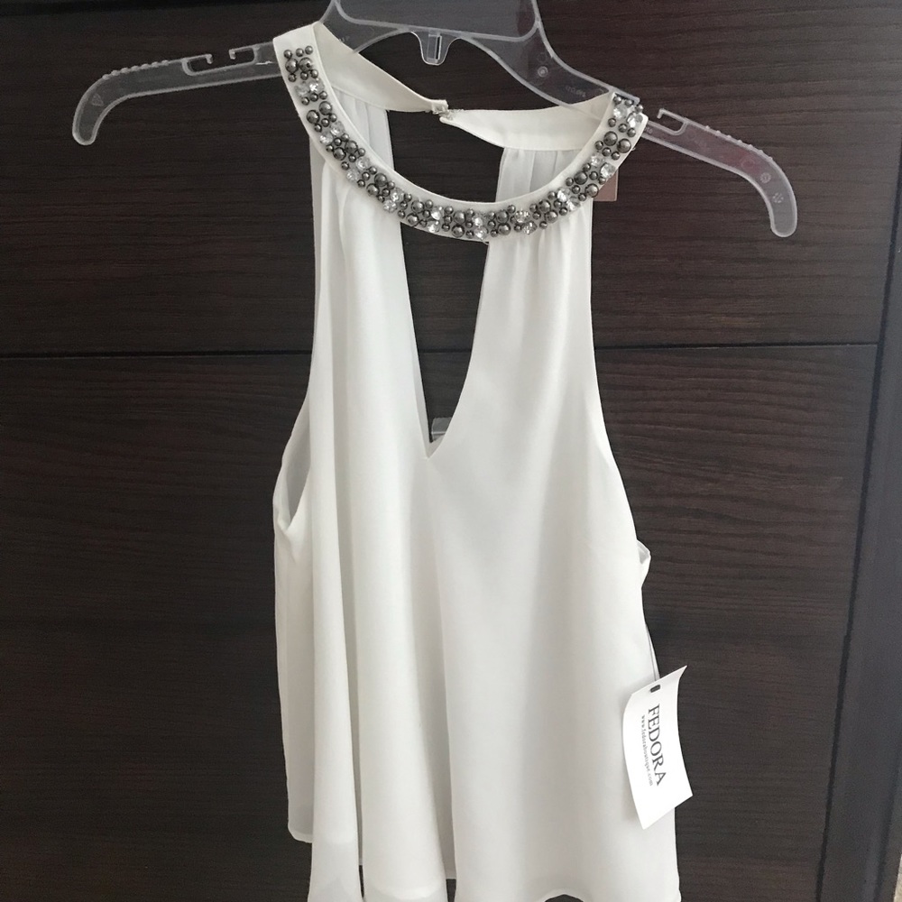 High neck, cream tank fedora brand